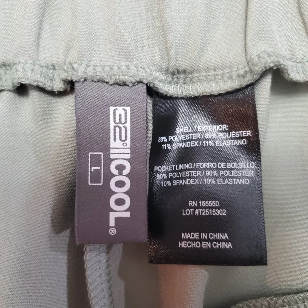 32 degrees cool green Women's shorts size Large New With Tags